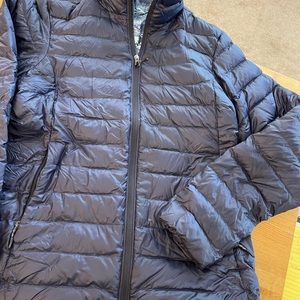 REI PUFFER JACKET